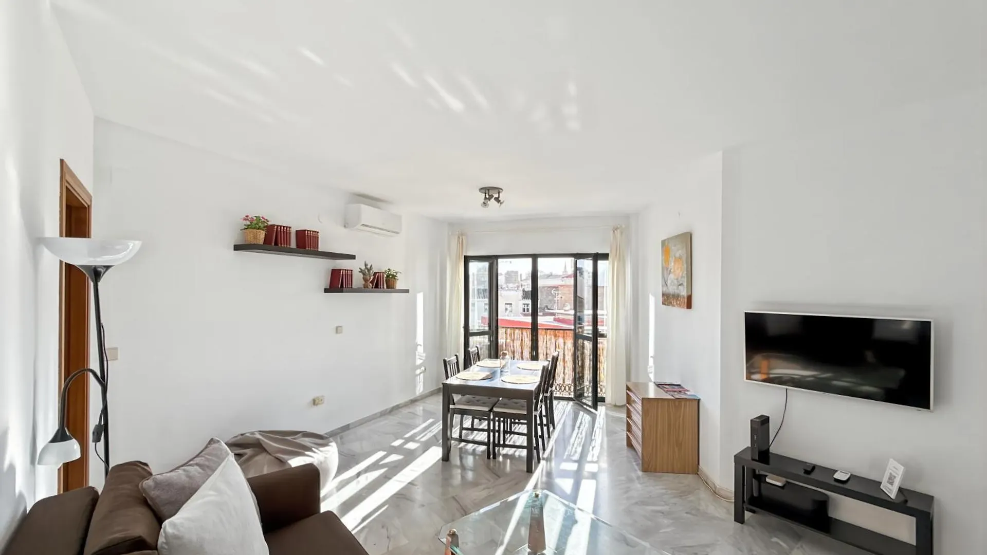 Exclusive Malaga Apartments With Cathedral Views And Auto Check-In 0*,  España