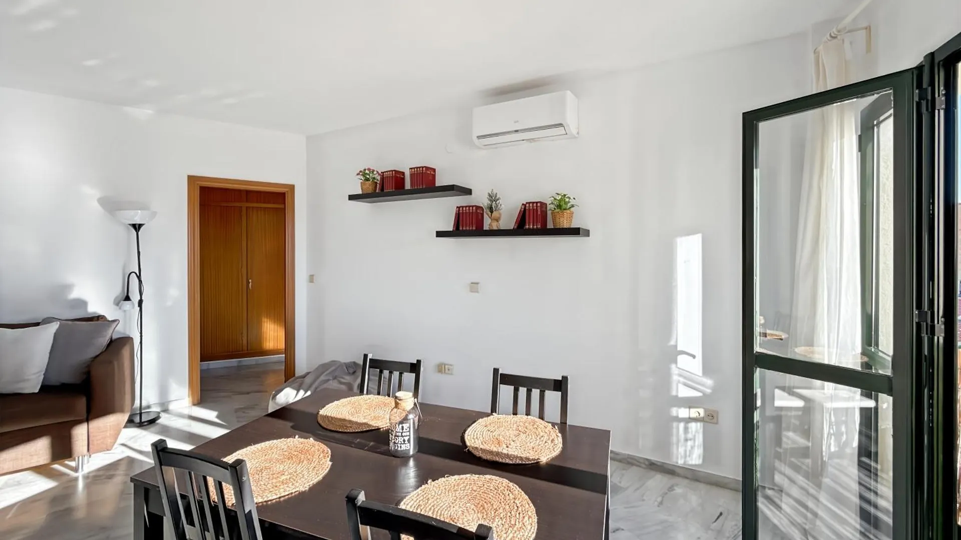 Exclusive Malaga Apartments With Cathedral Views And Auto Check-In España