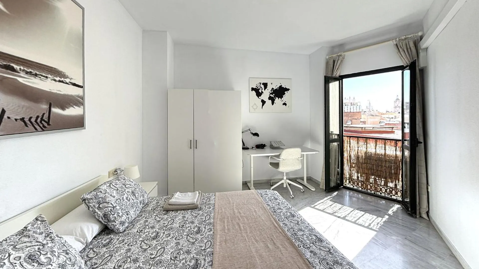 Exclusive Malaga Apartments With Cathedral Views And Auto Check-In 0*,  España